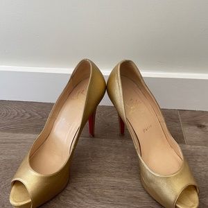 CHRISTIAN LOUBOUTIN - SIZE 39